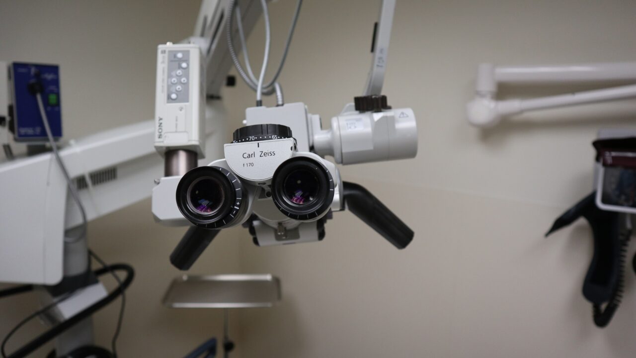 SLMHC receives Microscope for ENT Specialty Clinic – Sioux Lookout Meno ...